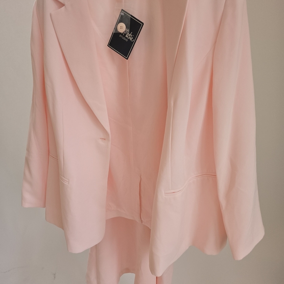 Bob Mackie Soft Pink Women's Blazer And Skirt Set 22W 24W NWT - Picture 14 of 15
